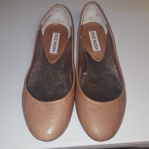 Steve Madden Heaven flats, tan, size 8